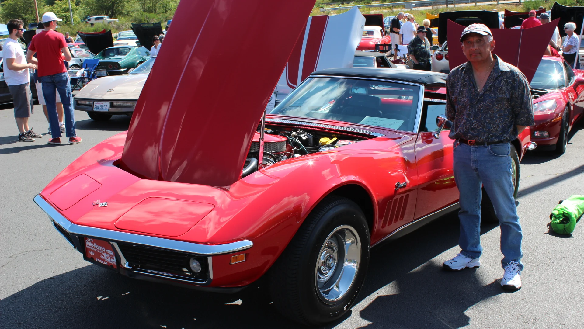 Corvette Generations/C3/C3 1968 -69 Red (2).webp